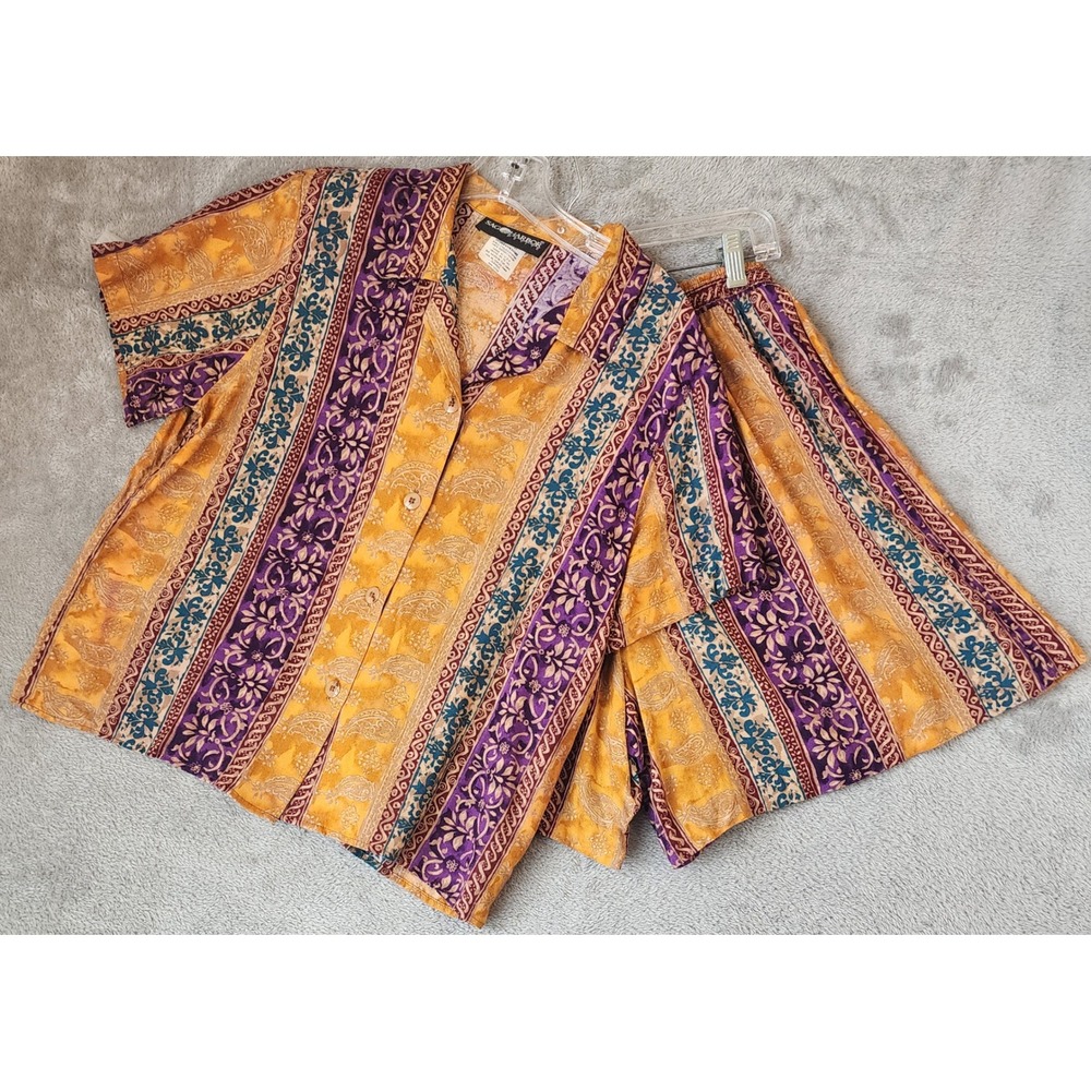 Sag Harbor Petite 2 Piece Set Womens Medium Top Large Shorts Gold Purple Vintage